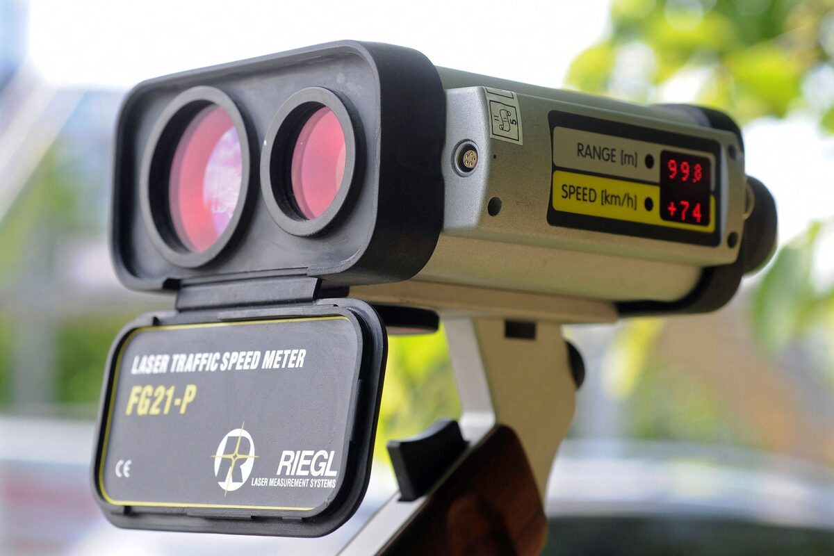 Riegl FG21-P Handlasermessgerät zur Geschwindigkeitsmessung im Straßenverkehr